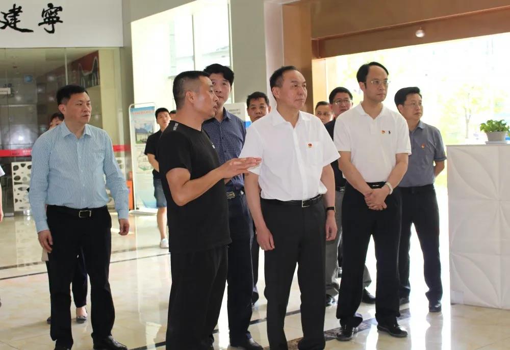 省政协副主席许维泽到建宁县开展调研