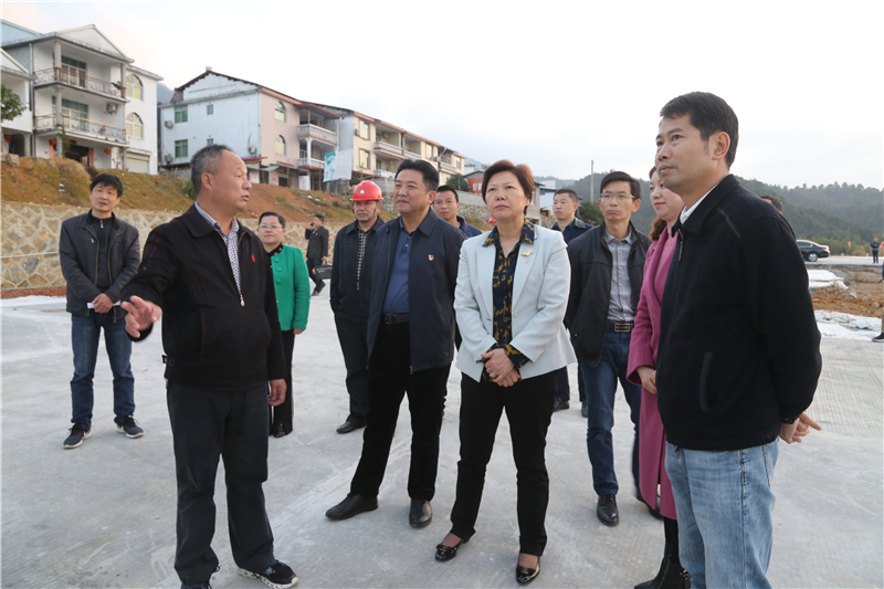 省纪委领导到我县调研挂钩帮扶工作