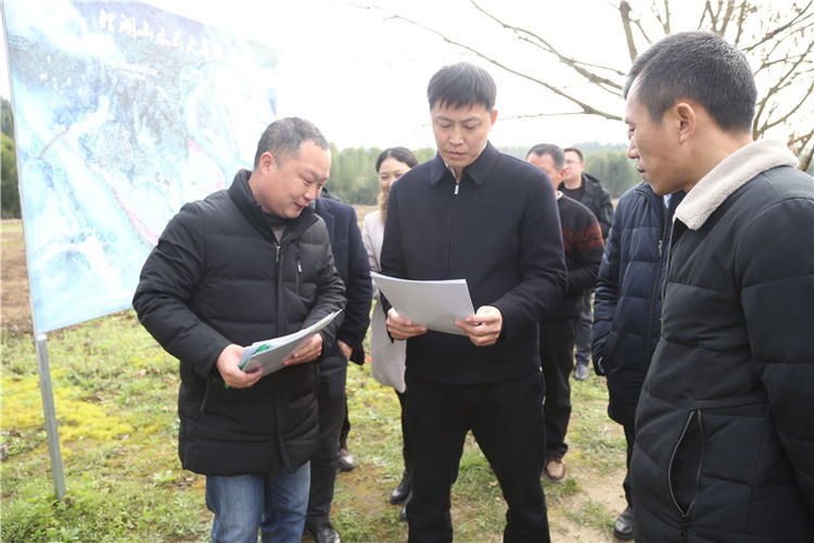 县长陈显卿深入均口镇调研"三农"工作_聚焦莲乡_建宁县人民政府